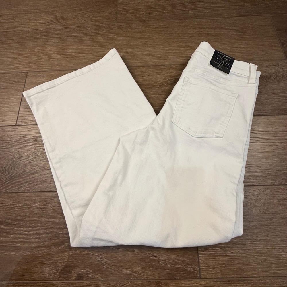 Banana Republic Women's Vintage High Rise Wide Leg White Jeans NWT 29"/8 Denim